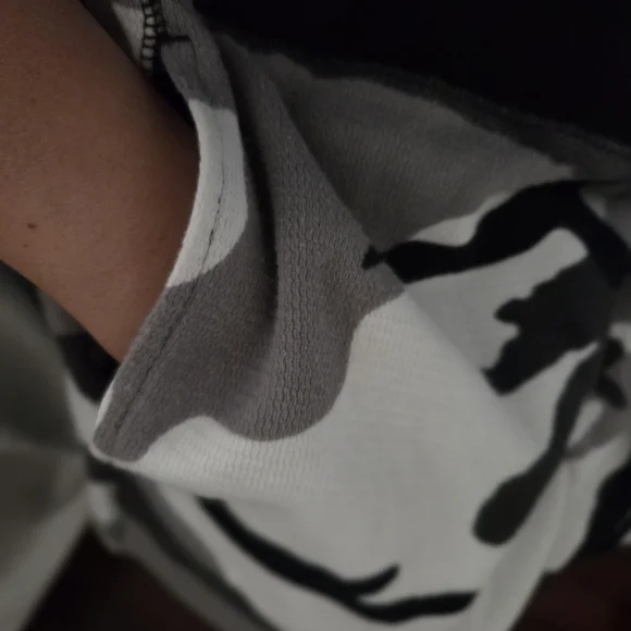 Polo By Ralph Lauren Black and Gray Camo Sleepwear - Picture 3 of 6